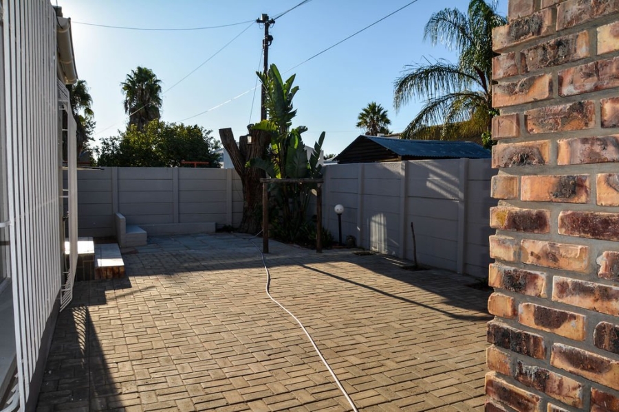 4 Bedroom Property for Sale in Vredendal Western Cape